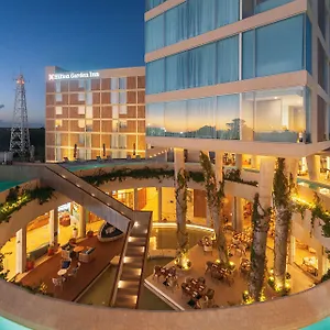 Hotel Hilton Garden Airport